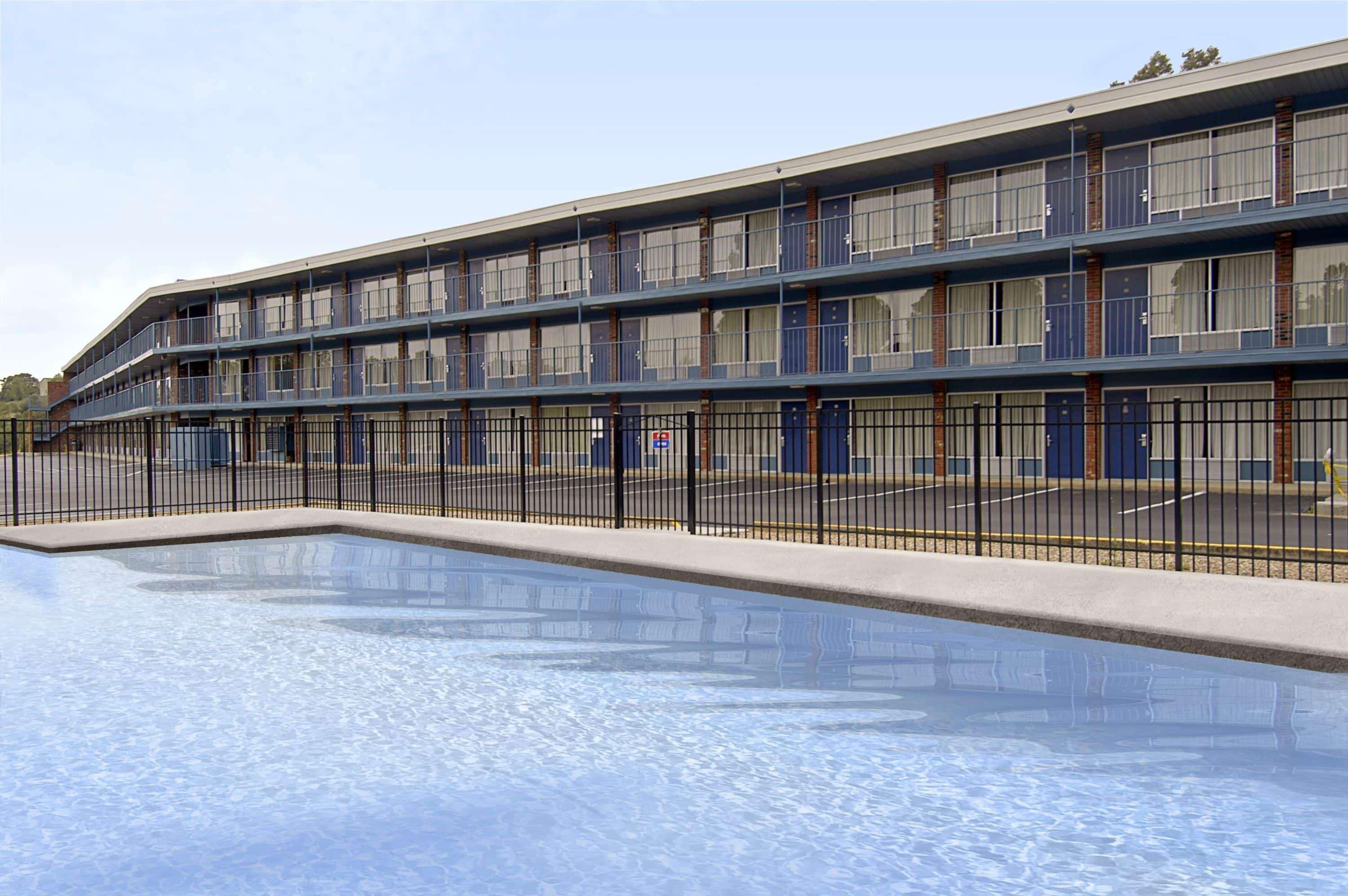 Days Inn By Wyndham Lexington Facilidades foto